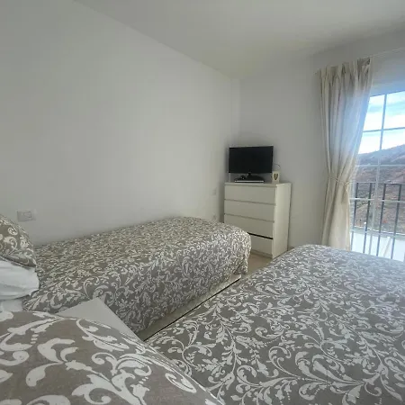 Semesterbostad Modern Family Near The Pool With Private Jacuzzi *