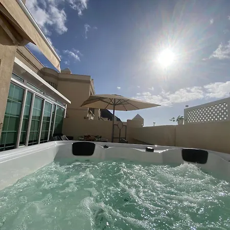 Semesterbostad Modern Family Near The Pool With Private Jacuzzi